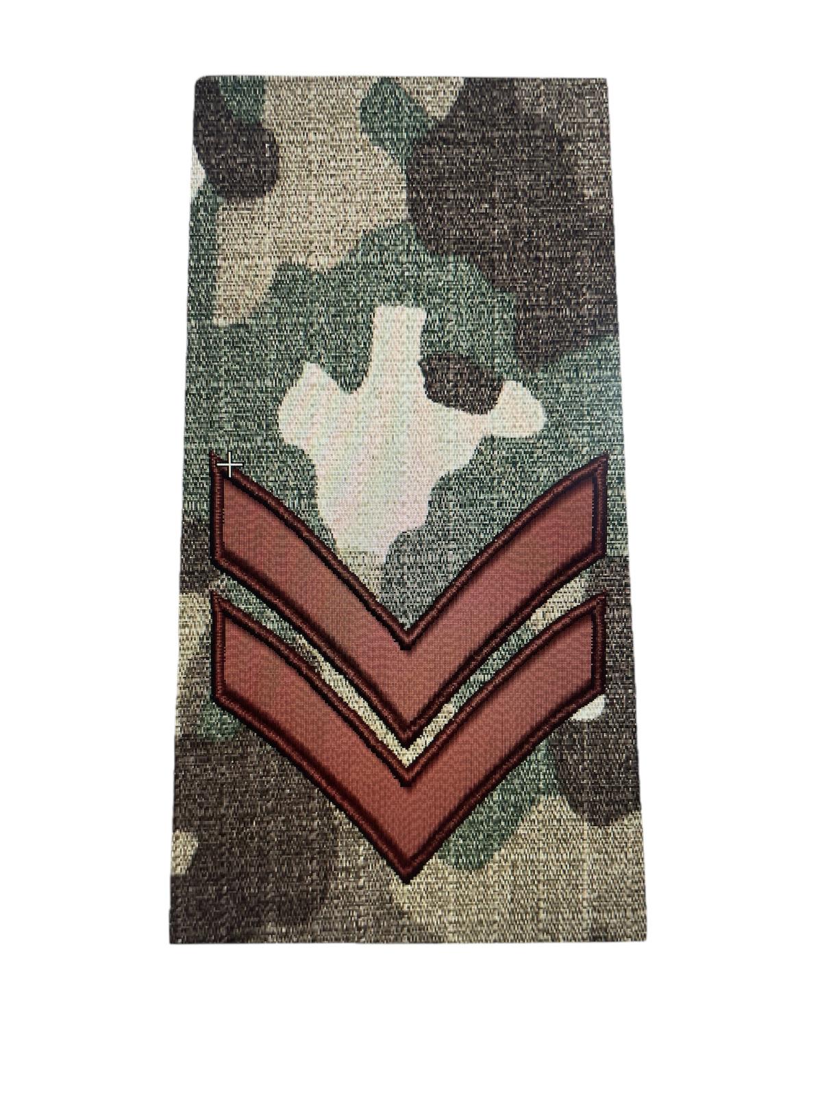 GRADE Caporal CLS. III  Combat Terestru